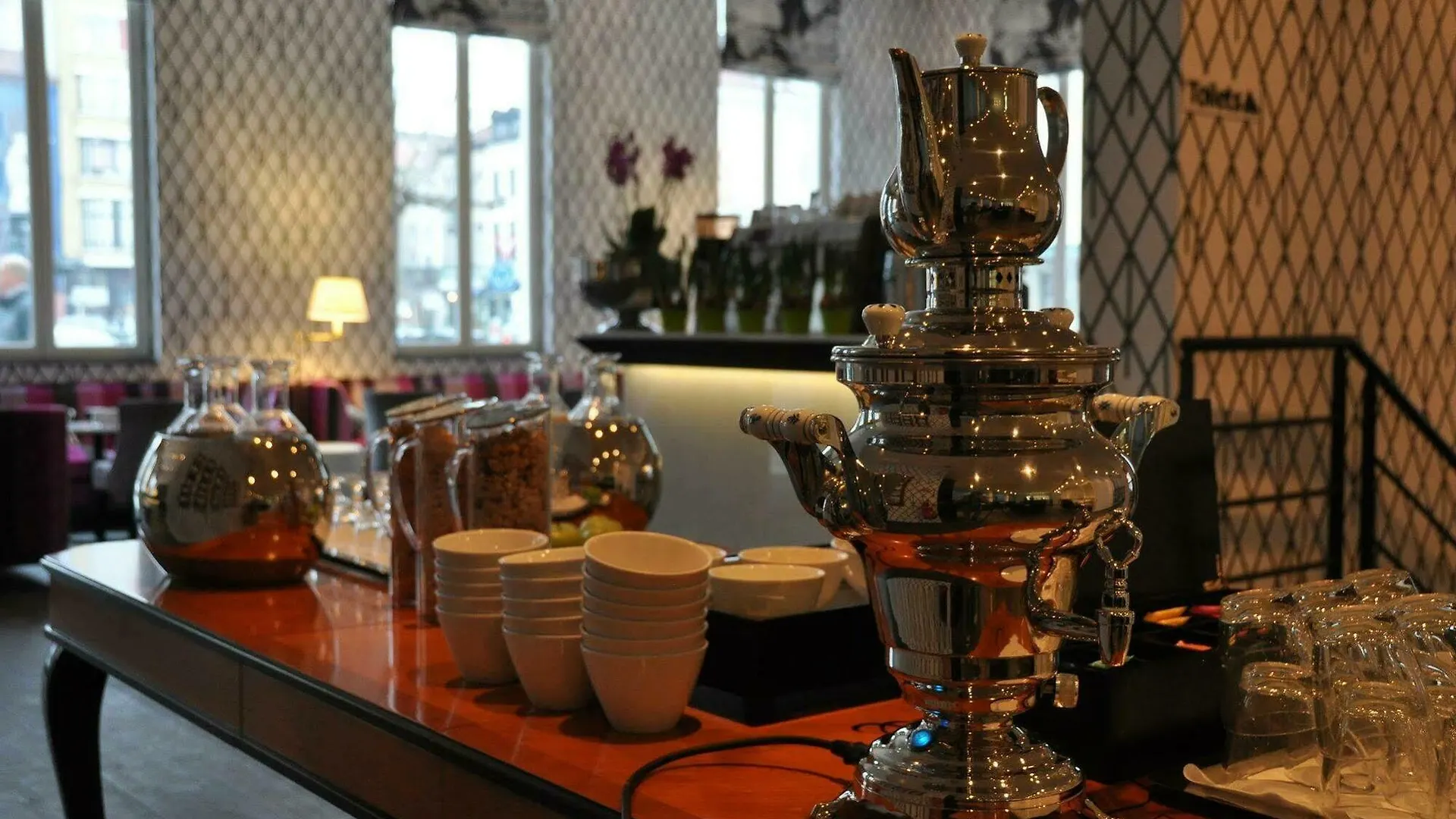 Numa Brussels Lief Aparthotel 4*,